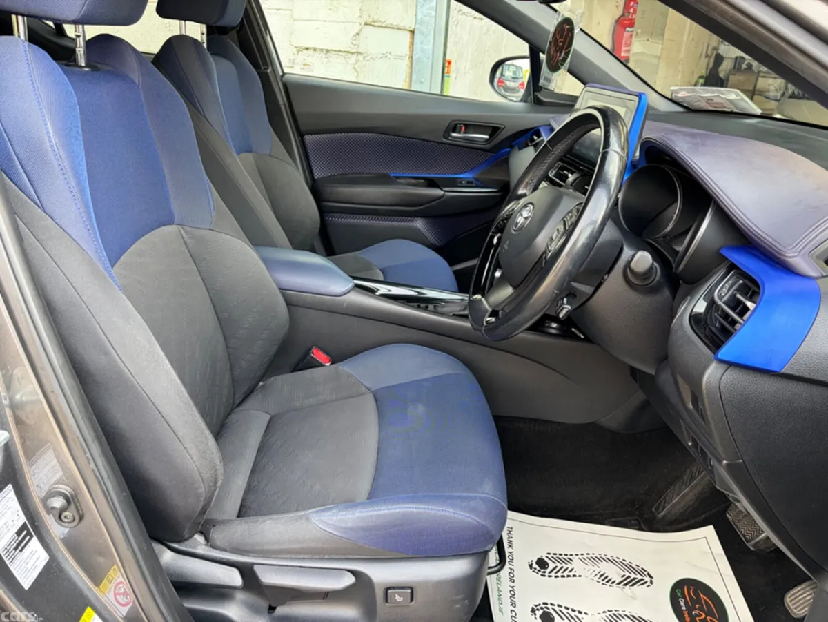 Toyota C-HR SUV, Petrol Hybrid, 2017, Grey