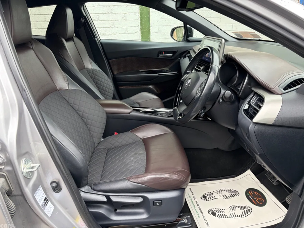 Toyota C-HR SUV, Petrol Hybrid, 2019, Grey