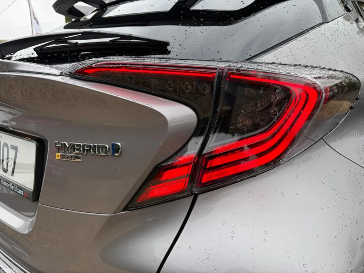 Toyota C-HR SUV, Petrol Hybrid, 2019, Grey