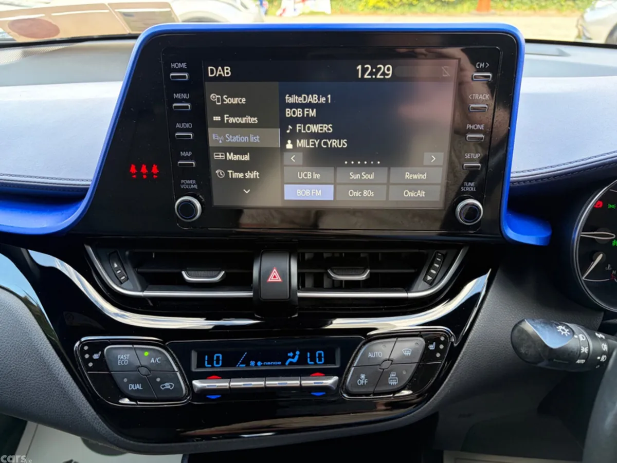 Toyota C-HR SUV, Petrol Hybrid, 2020, White