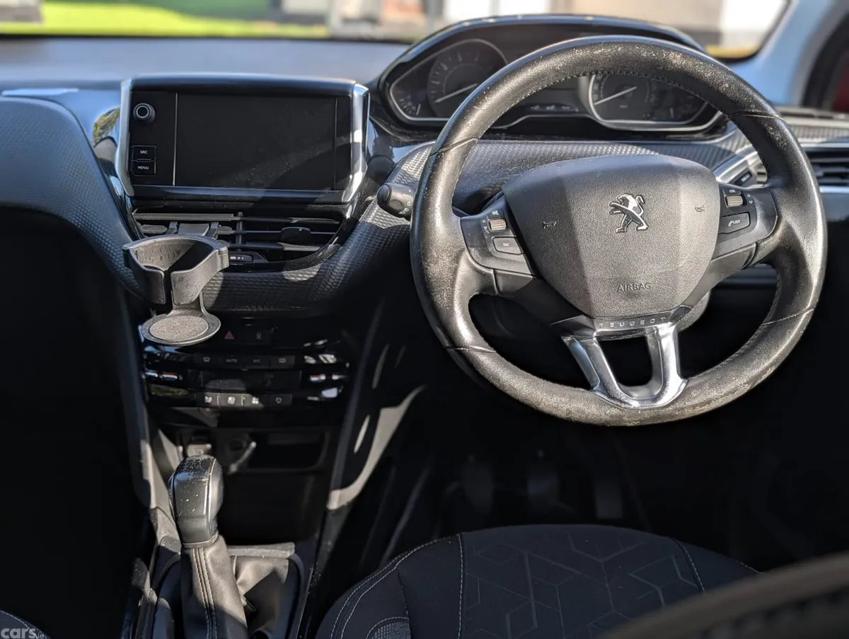 Peugeot 2008 Estate, Petrol, 2019, Red