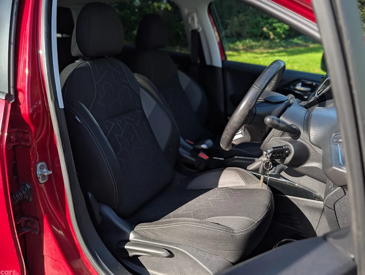 Peugeot 2008 Estate, Petrol, 2019, Red