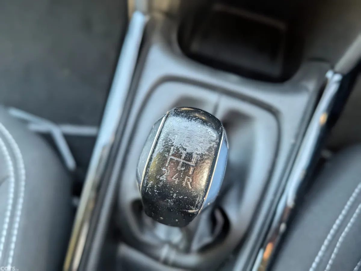 Peugeot 2008 Estate, Petrol, 2019, Red