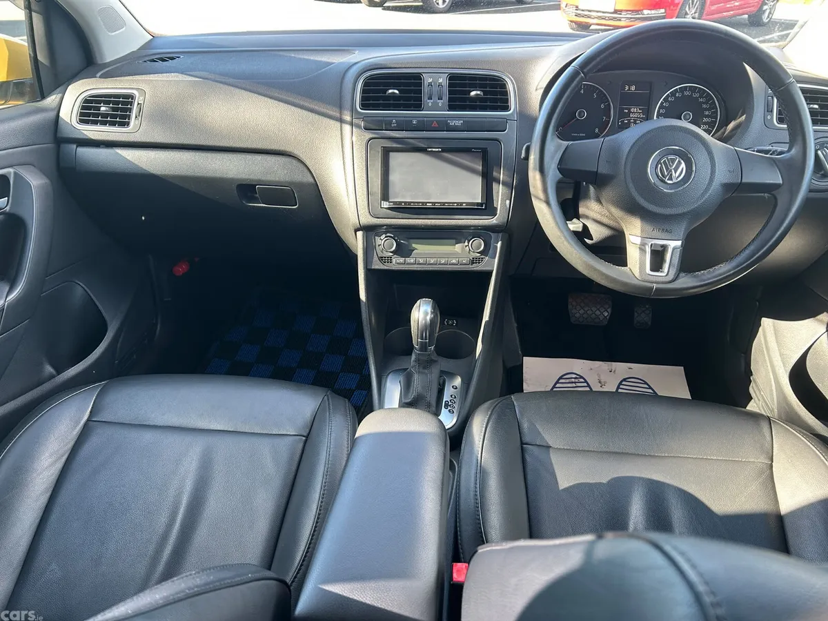 Volkswagen Polo Hatchback, Petrol, 2011, Yellow