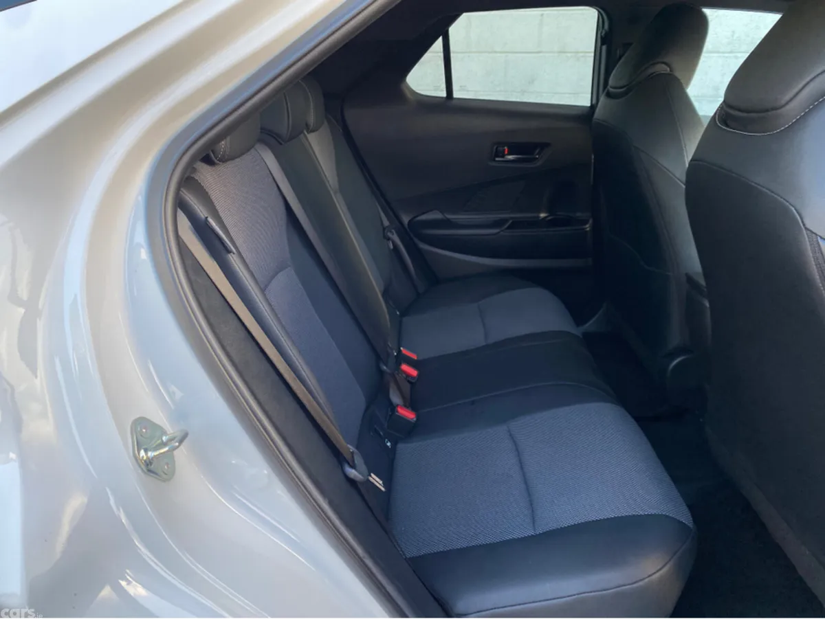 Toyota C-HR Hatchback, Petrol Plug-in Hybrid, 2025, White