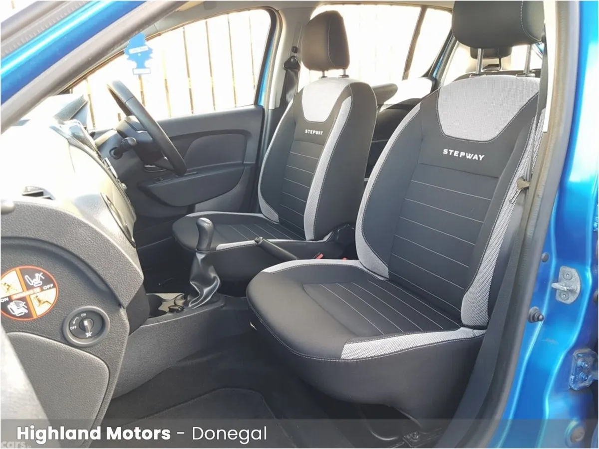 Dacia Sandero Stepway Hatchback, Diesel, 2018, Blue