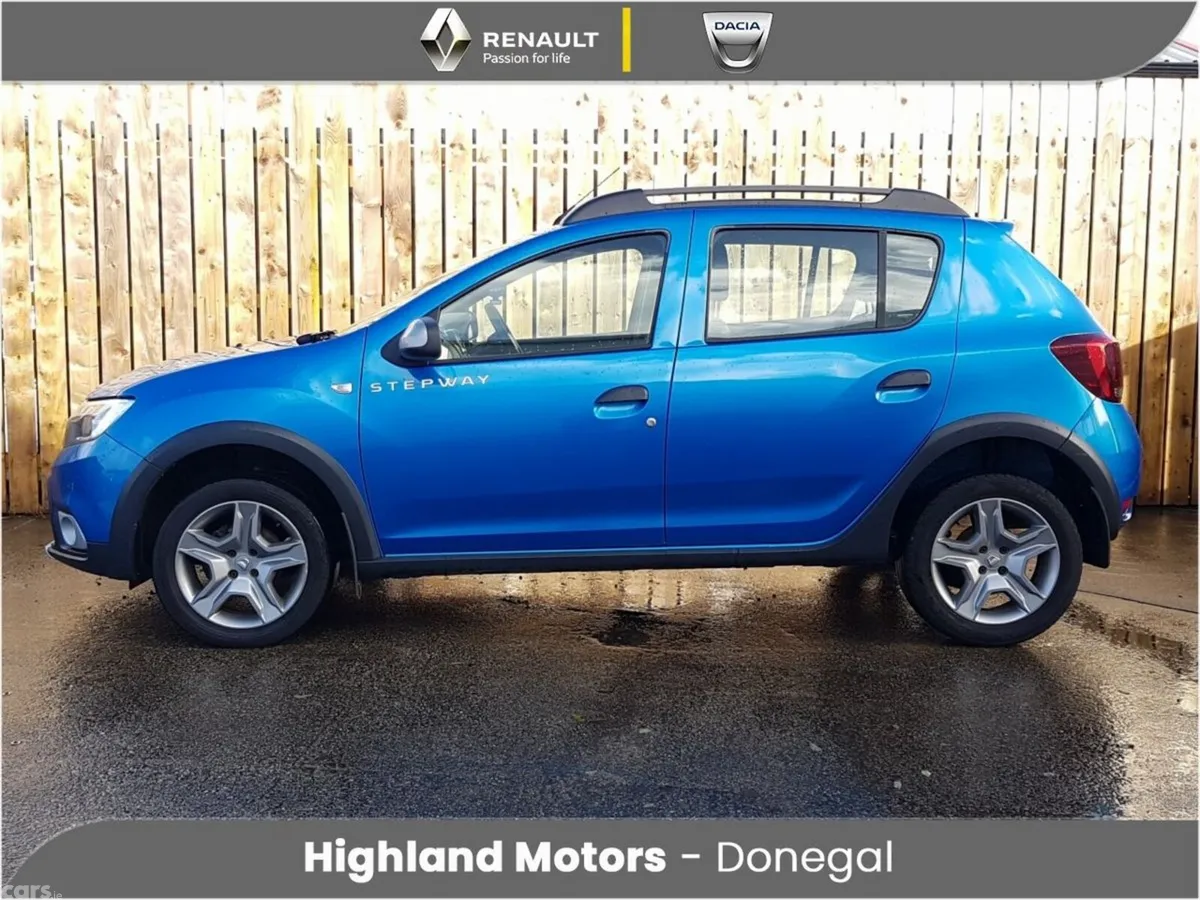 Dacia Sandero Stepway Hatchback, Diesel, 2018, Blue