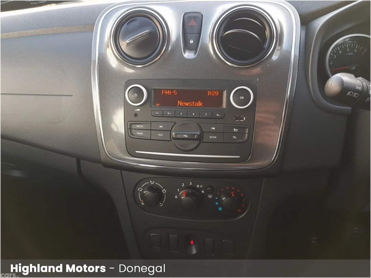 Dacia Sandero Stepway Hatchback, Diesel, 2018, Blue