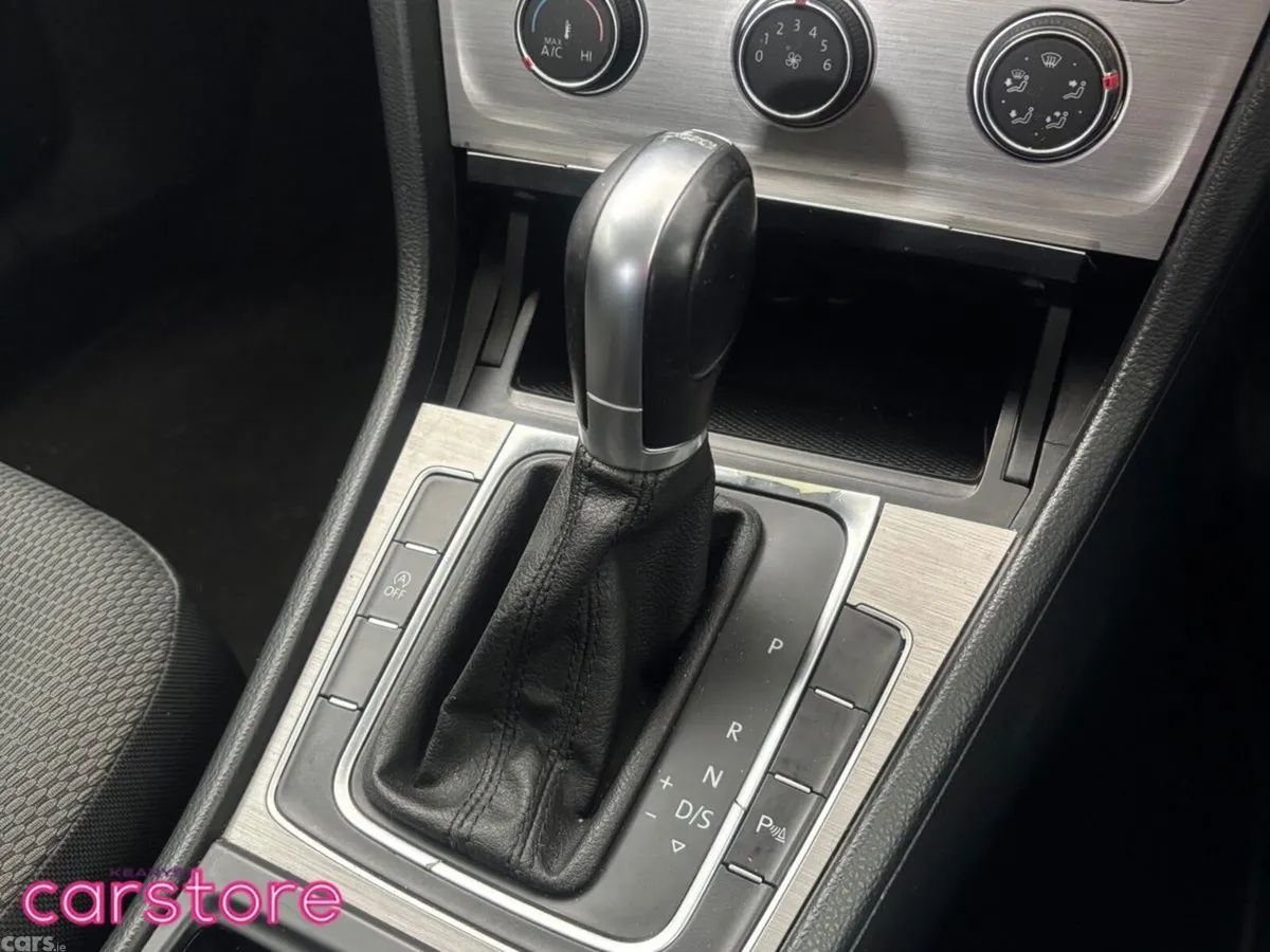 Volkswagen Golf Hatchback, Diesel, 2015, Silver