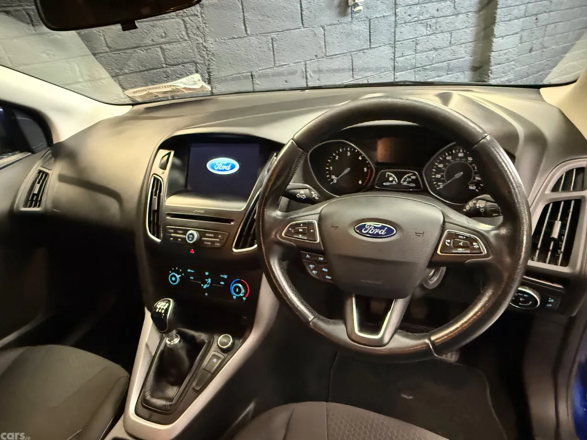 Ford Focus Hatchback, Diesel, 2017, Blue