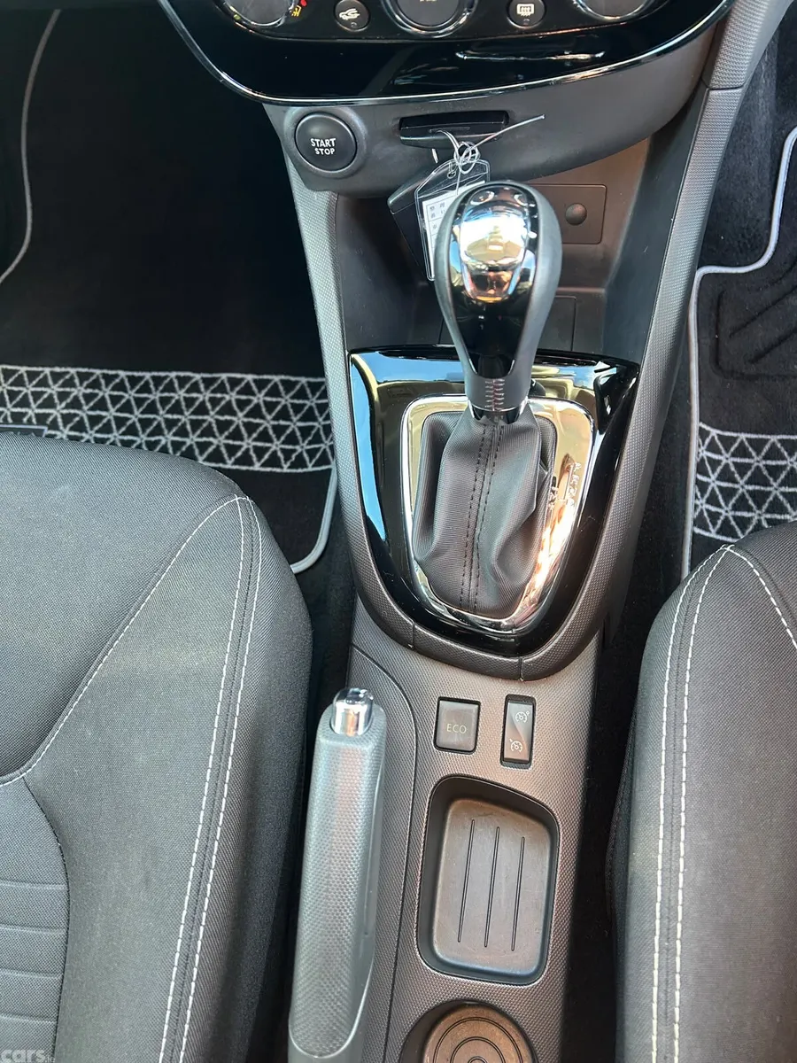 Renault Clio Hatchback, Petrol, 2015, Grey