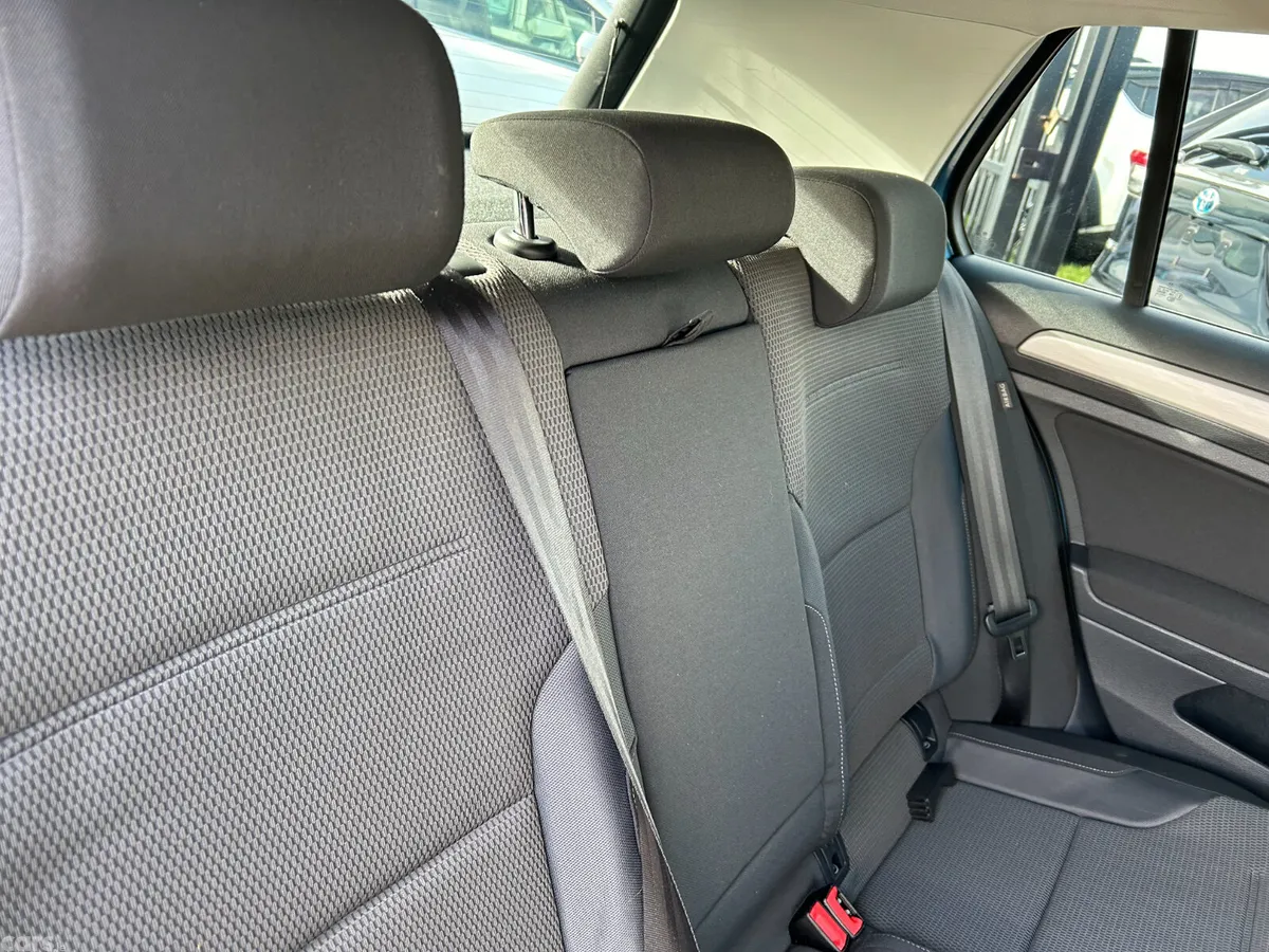 Volkswagen Golf Hatchback, Petrol, 2015, Blue