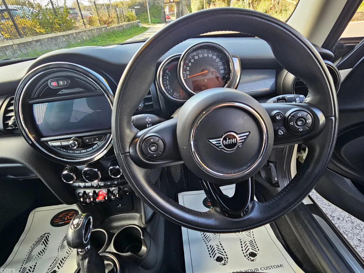 Mini Cooper Hatchback, Diesel, 2019, White