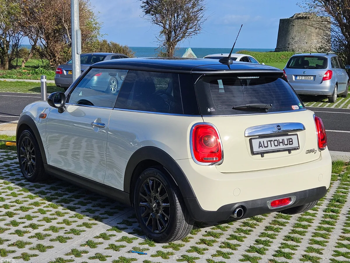 Mini Cooper Hatchback, Diesel, 2019, White