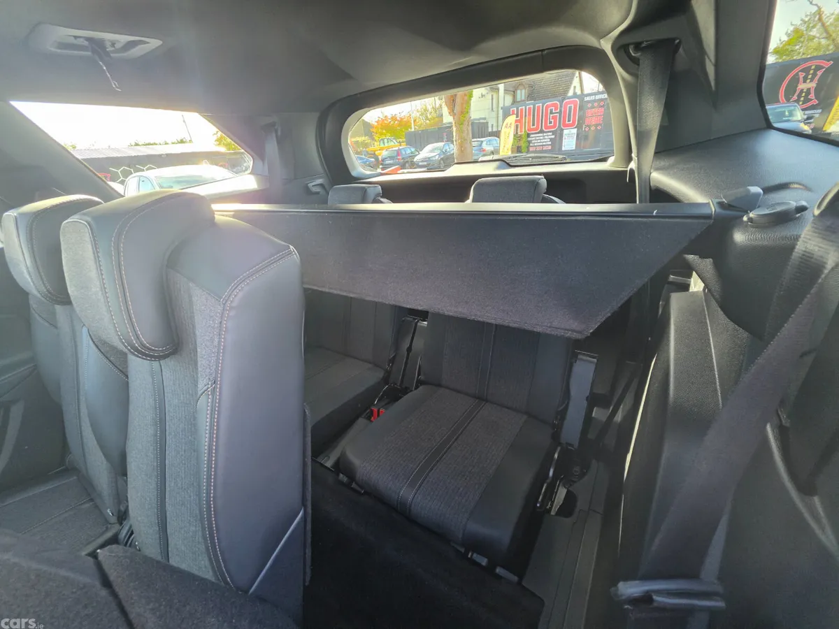 Peugeot 5008 MPV, Diesel, 2018, Grey