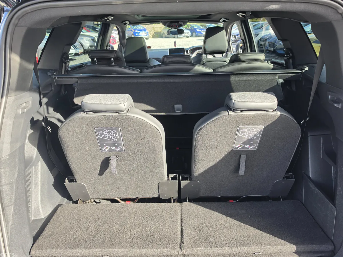 Peugeot 5008 MPV, Diesel, 2018, Grey