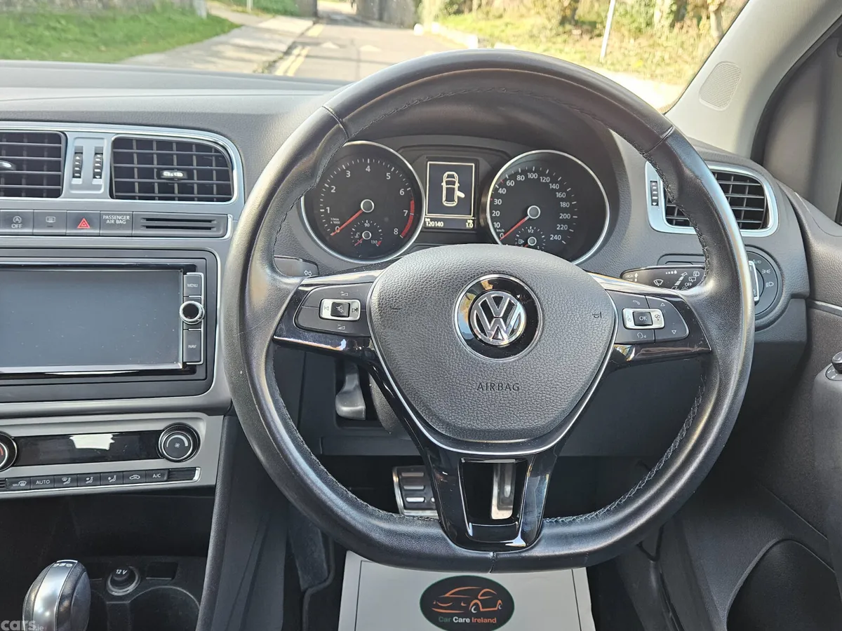 Volkswagen Polo Hatchback, Petrol, 2016, Blue