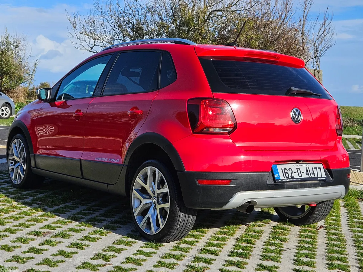 Volkswagen Polo Hatchback, Petrol, 2016, Red
