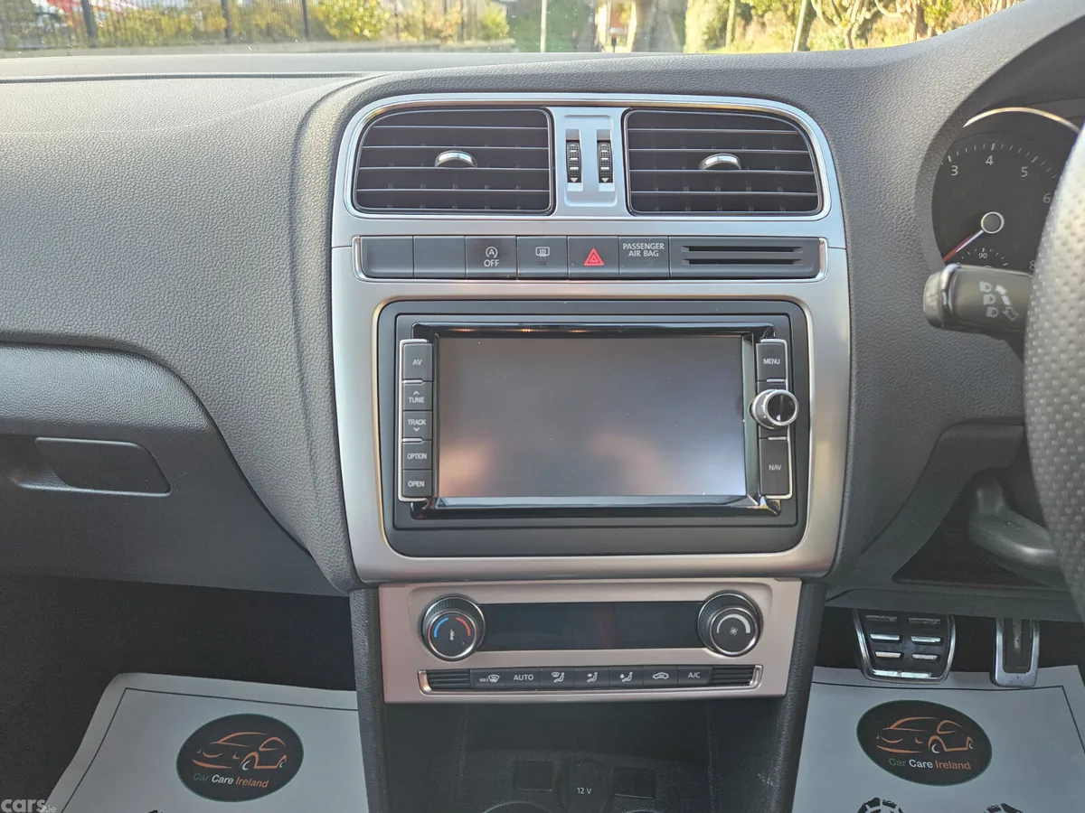 Volkswagen Polo Hatchback, Petrol, 2016, Red