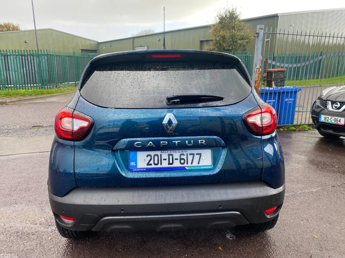 Renault Captur Hatchback, Petrol, 2020, Blue