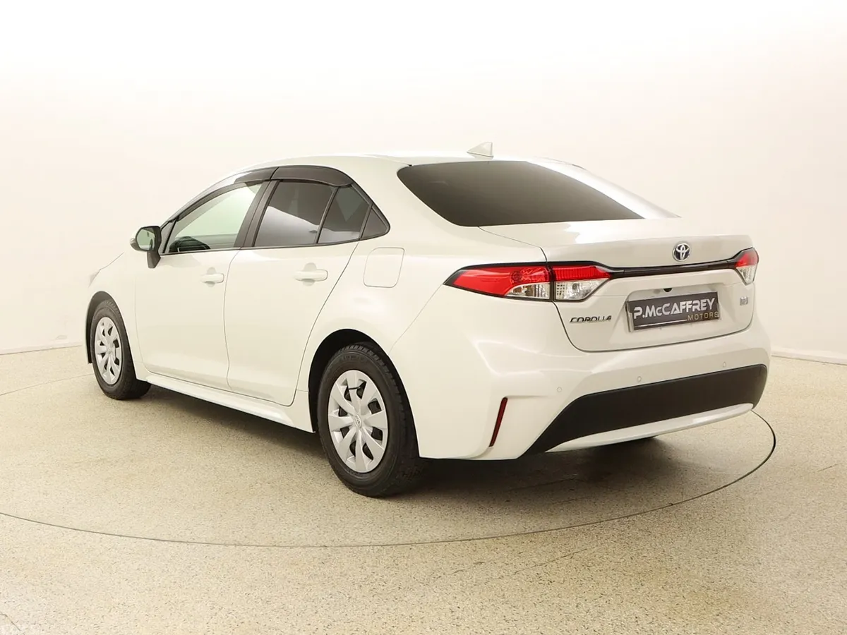 Toyota Corolla Saloon, Petrol Hybrid, 2021, White
