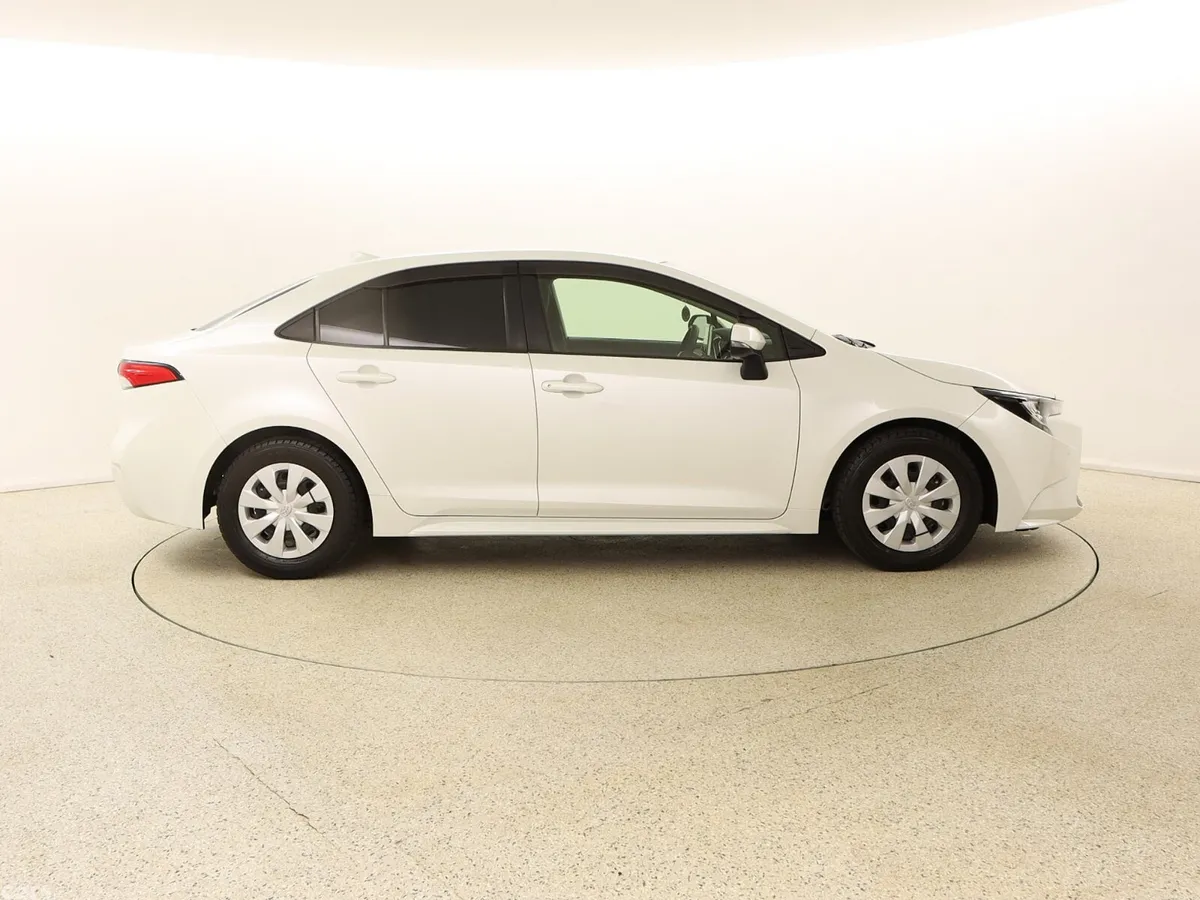 Toyota Corolla Saloon, Petrol Hybrid, 2021, White