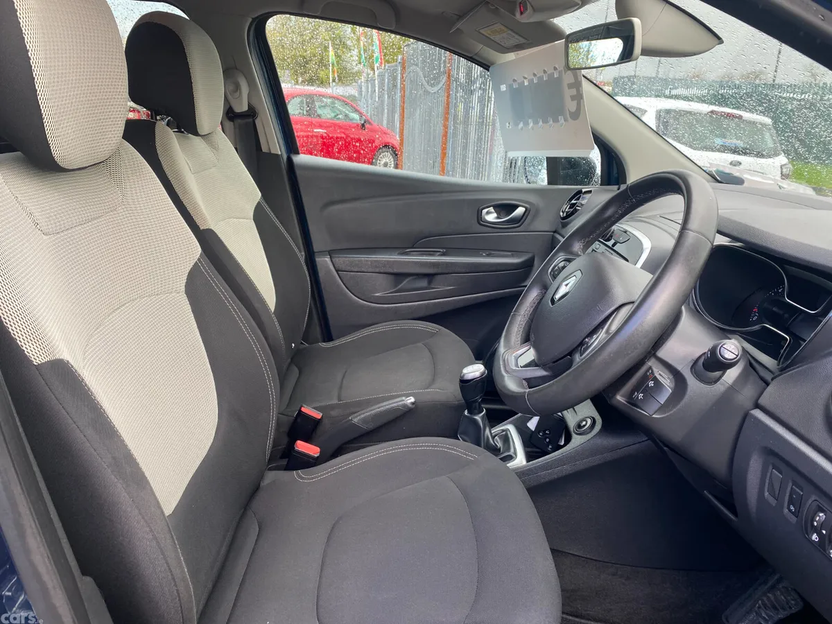 Renault Captur Hatchback, Petrol, 2020, Blue