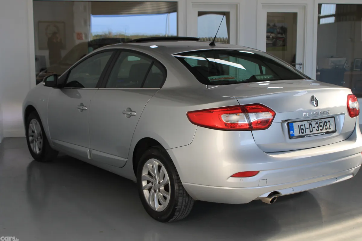 Renault Fluence Saloon, Diesel, 2016, Silver