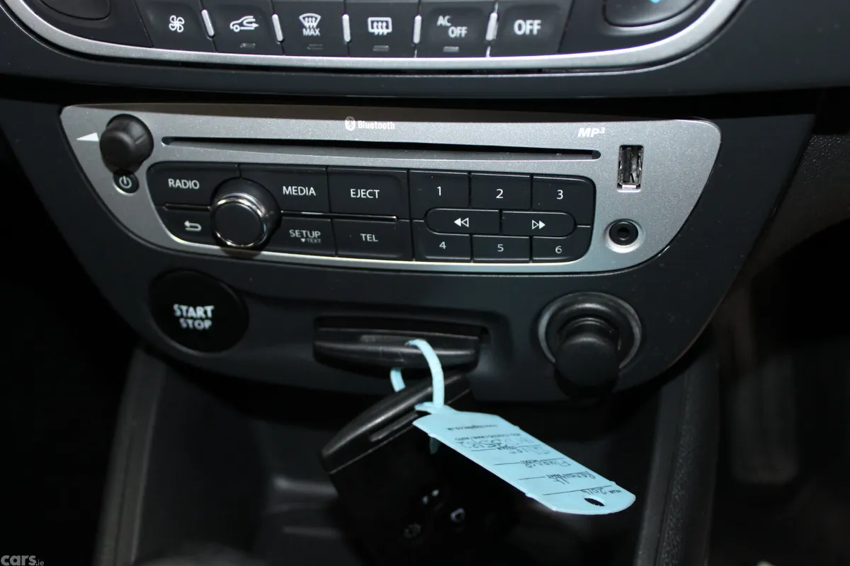Renault Fluence Saloon, Diesel, 2016, Silver
