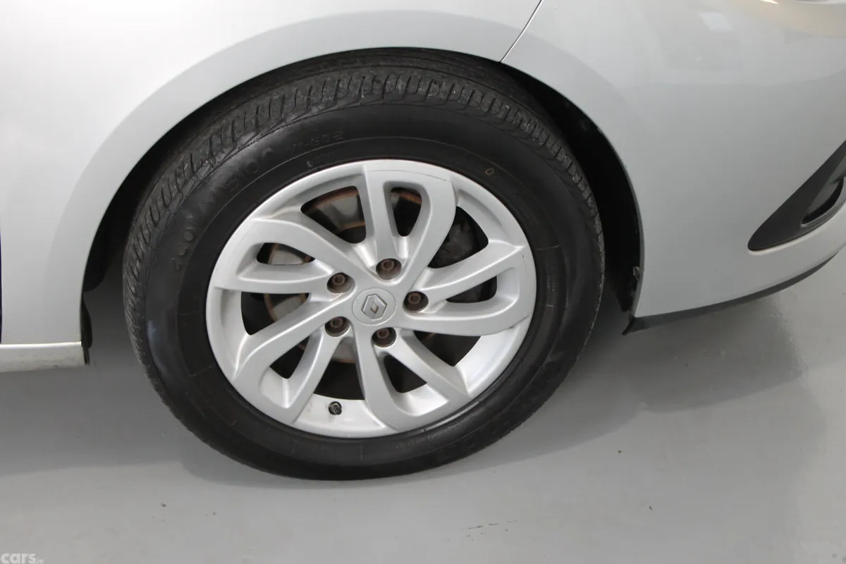 Renault Fluence Saloon, Diesel, 2016, Silver