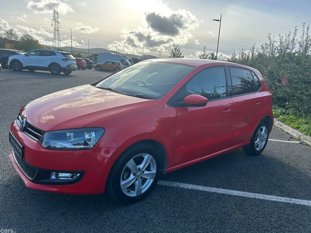 Volkswagen Polo Hatchback, Petrol, 2013, Red