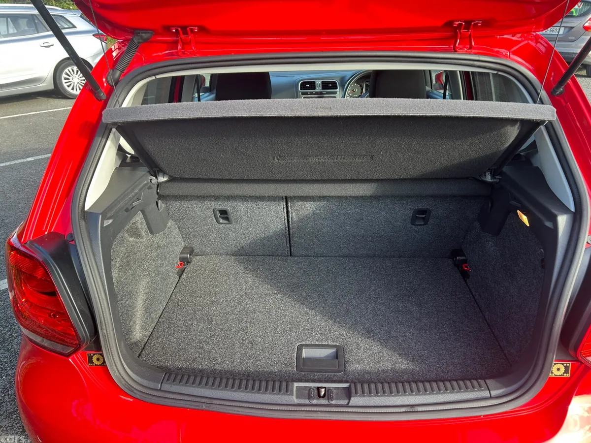 Volkswagen Polo Hatchback, Petrol, 2013, Red