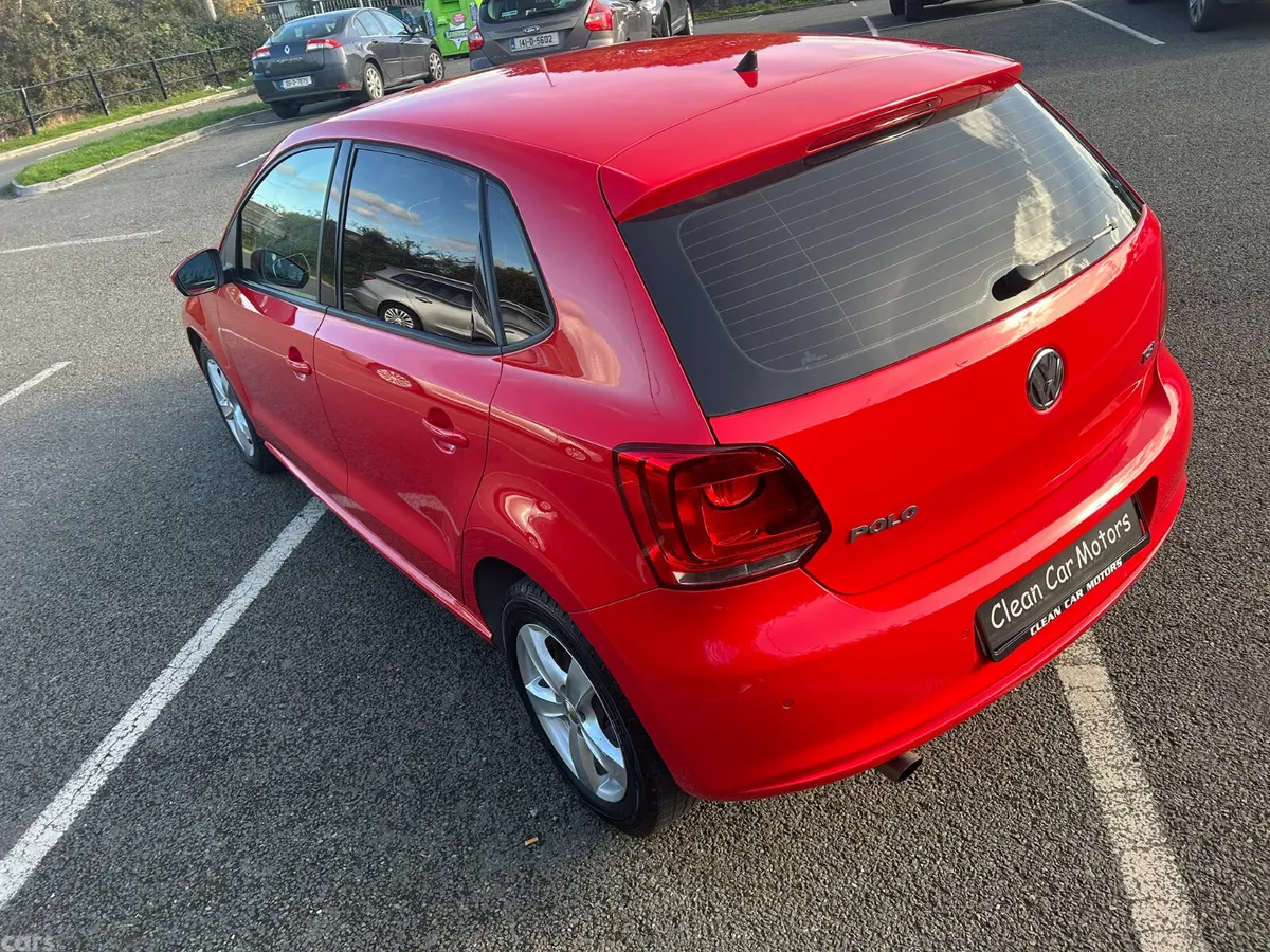 Volkswagen Polo Hatchback, Petrol, 2013, Red