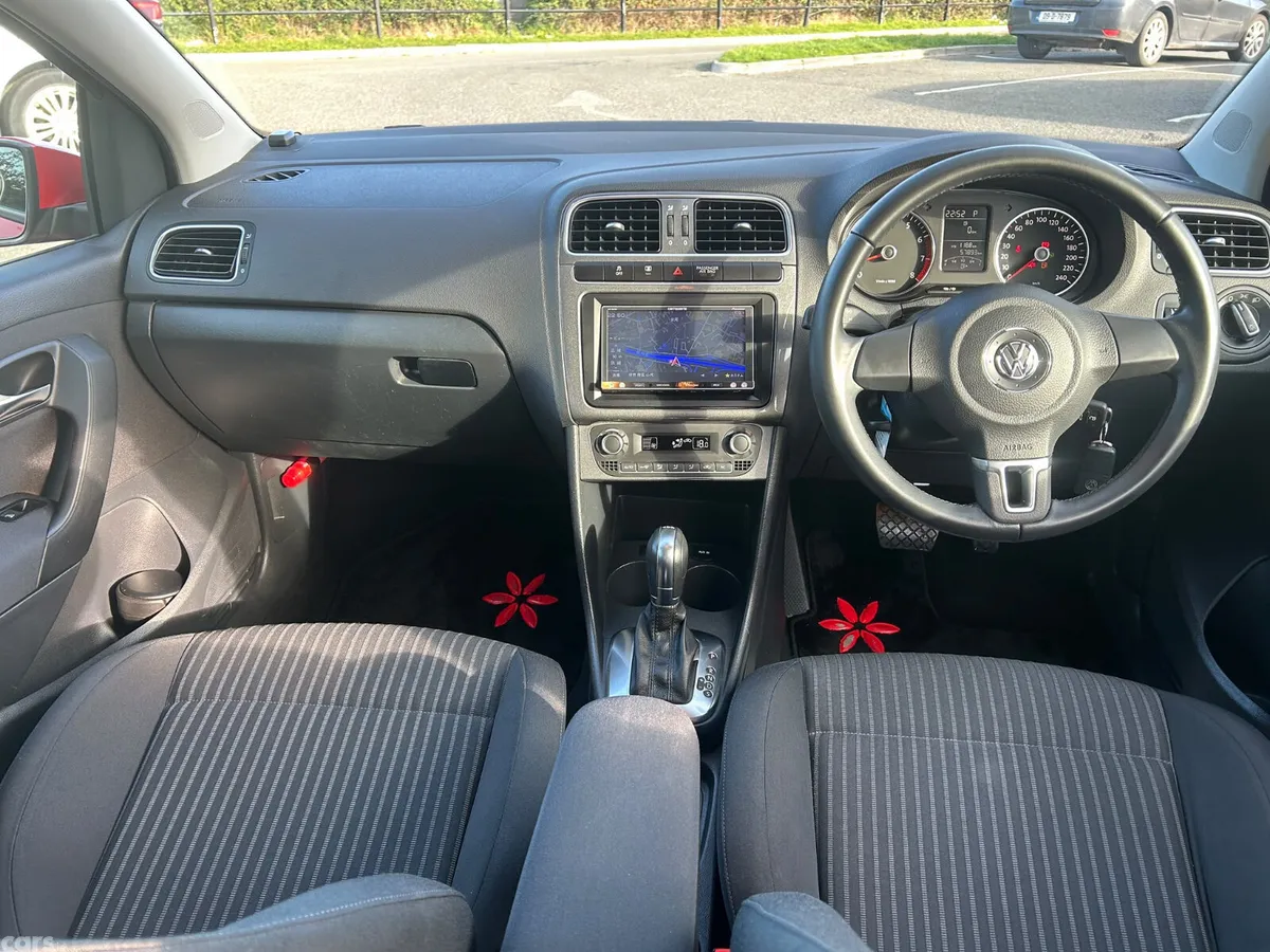 Volkswagen Polo Hatchback, Petrol, 2013, Red