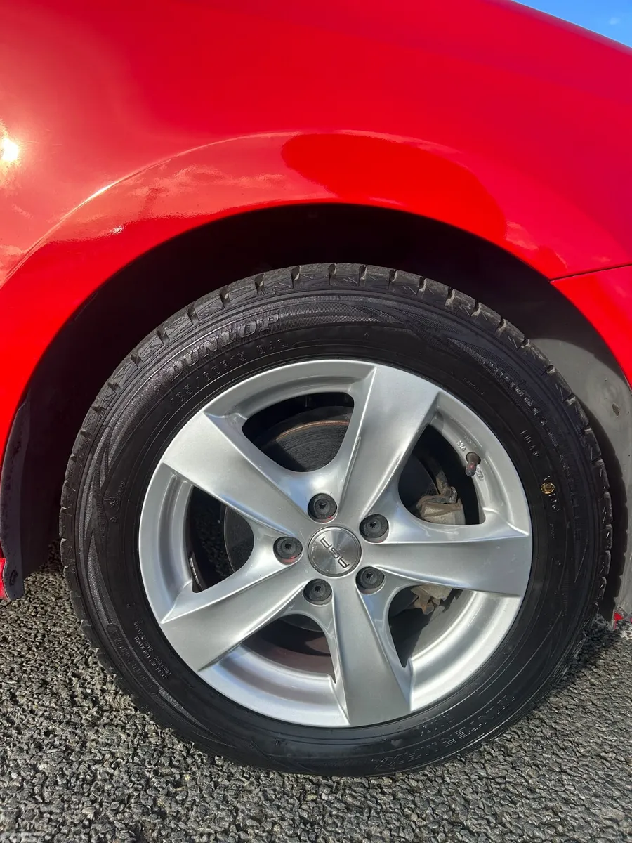 Volkswagen Polo Hatchback, Petrol, 2013, Red