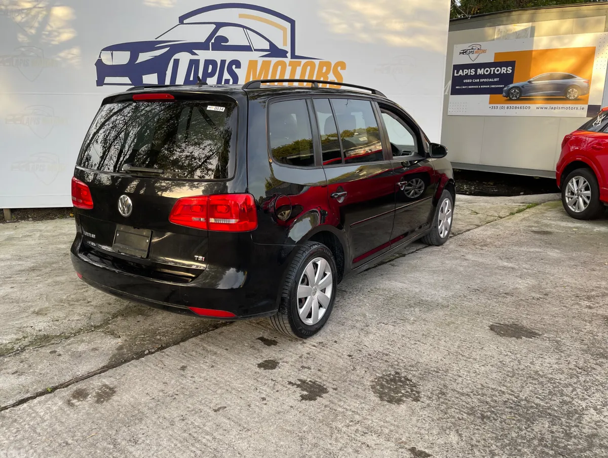 Volkswagen Touran MPV, Petrol, 2013, Black