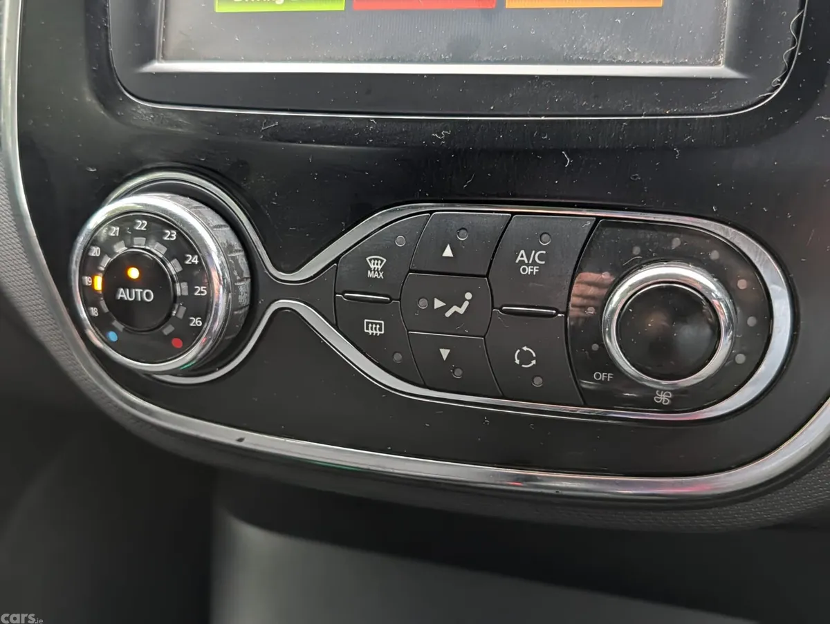 Renault Captur Hatchback, Diesel, 2016, Black