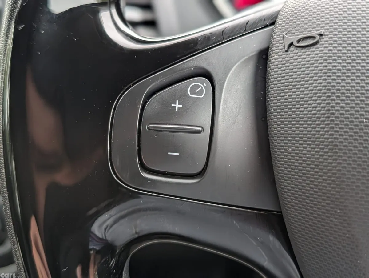 Renault Captur Hatchback, Diesel, 2016, Black