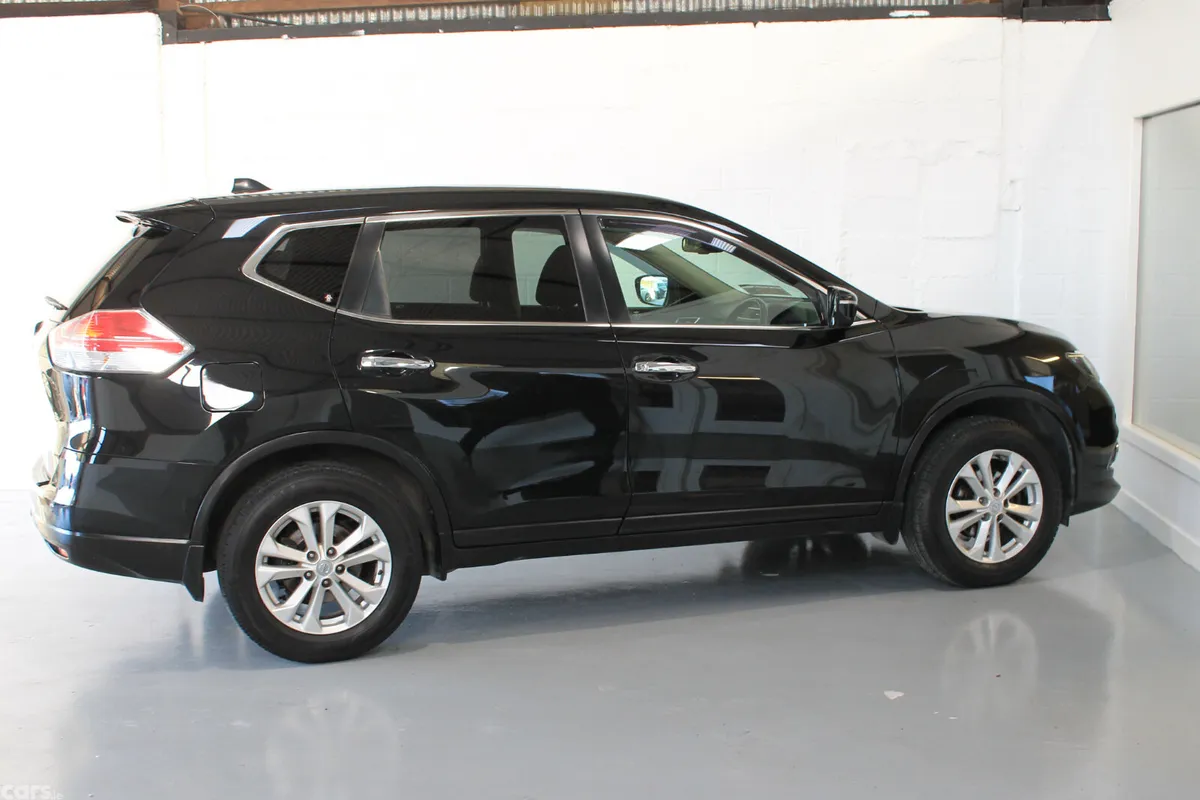 Nissan X-Trail SUV, Diesel, 2017, Black