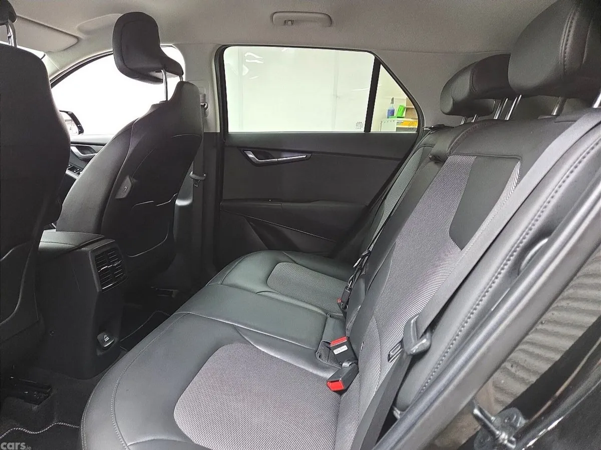 Kia Niro SUV, Petrol Plug-in Hybrid, 2023, Black