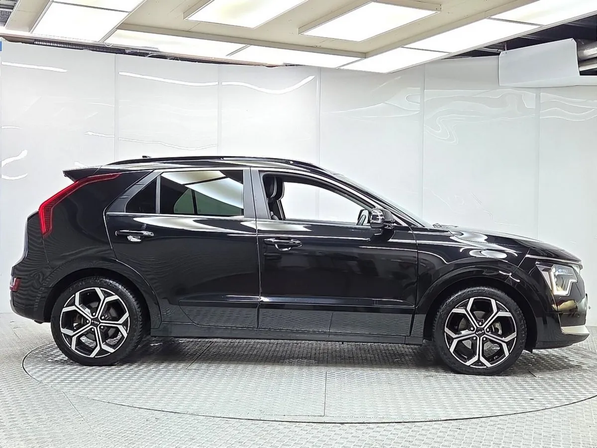 Kia Niro SUV, Petrol Plug-in Hybrid, 2023, Black