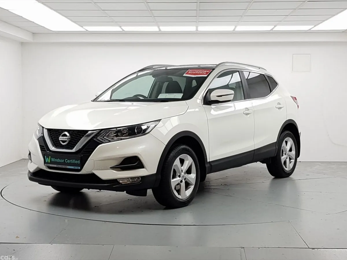 Nissan Qashqai MPV, Petrol, 2019, White