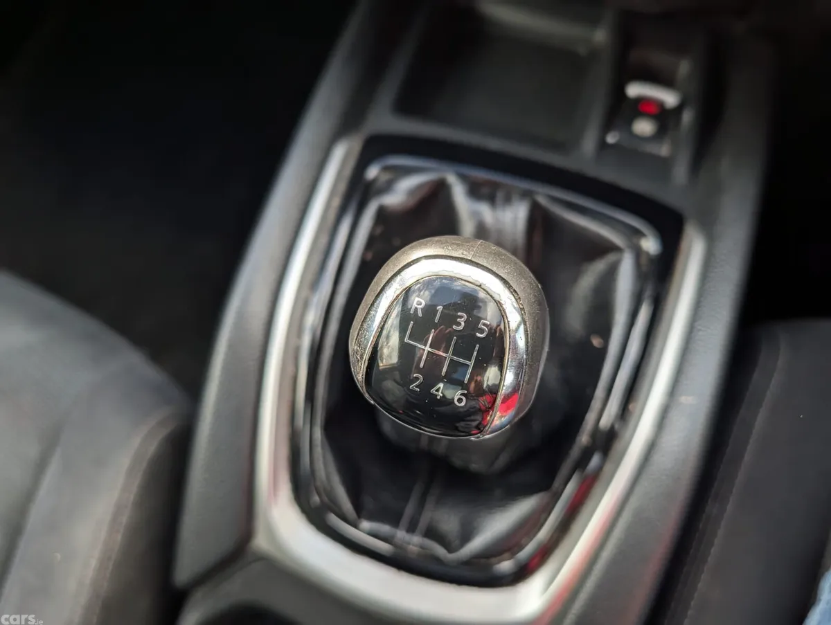 Nissan X-Trail SUV, Diesel, 2016, Orange