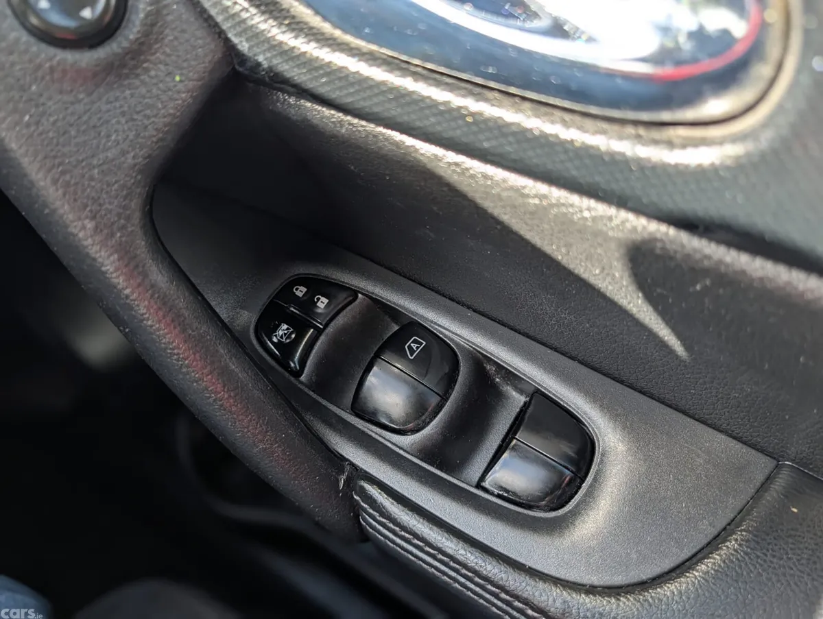 Nissan X-Trail SUV, Diesel, 2016, Orange