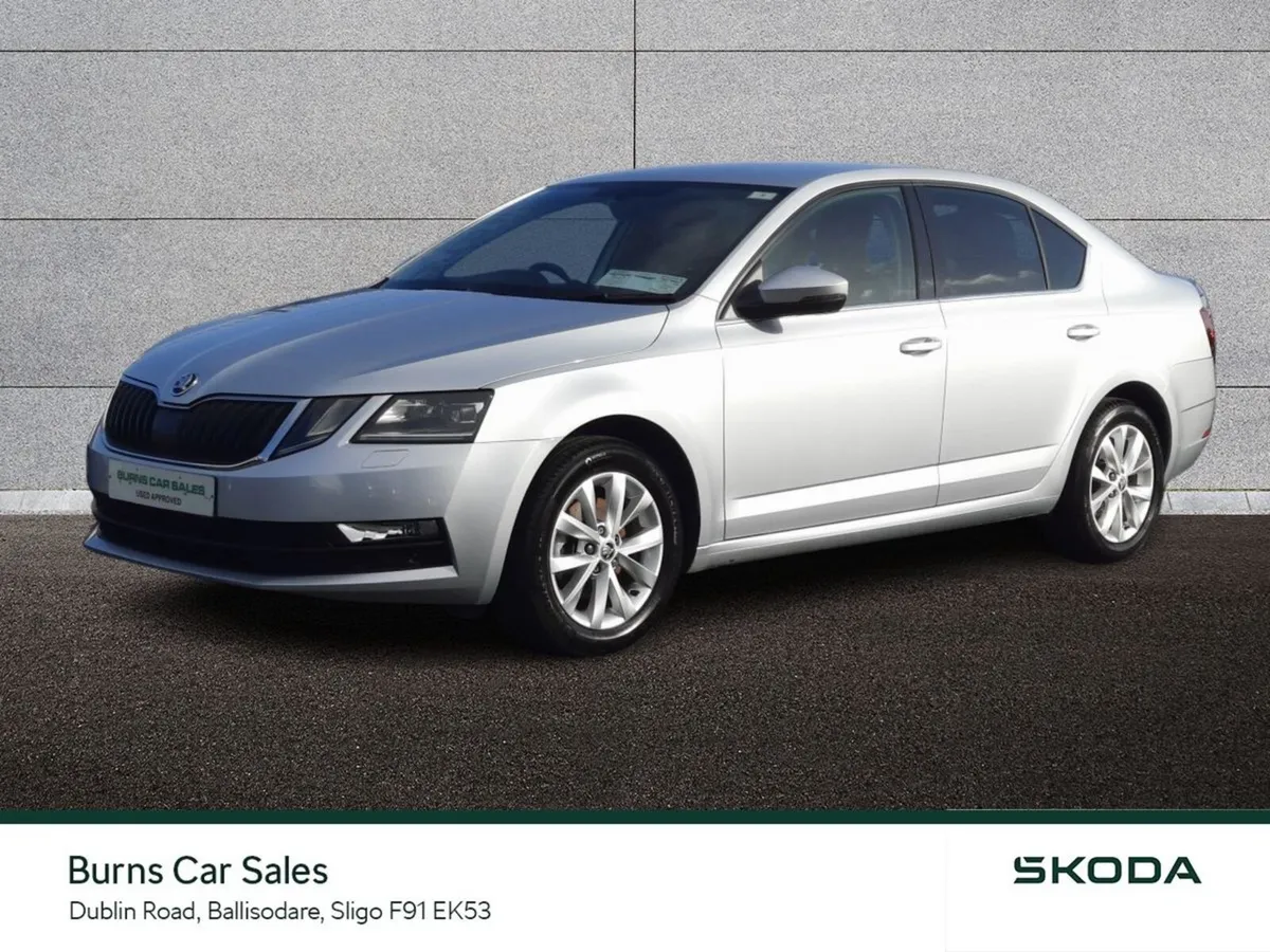 Skoda Octavia Saloon, Petrol, 2020, Grey
