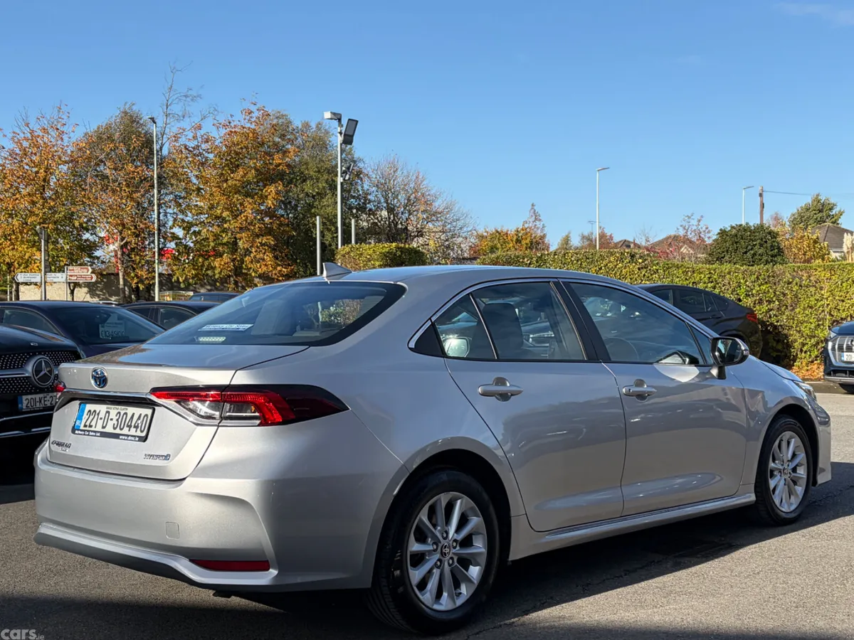 Toyota Corolla Saloon, Petrol Hybrid, 2022, Grey