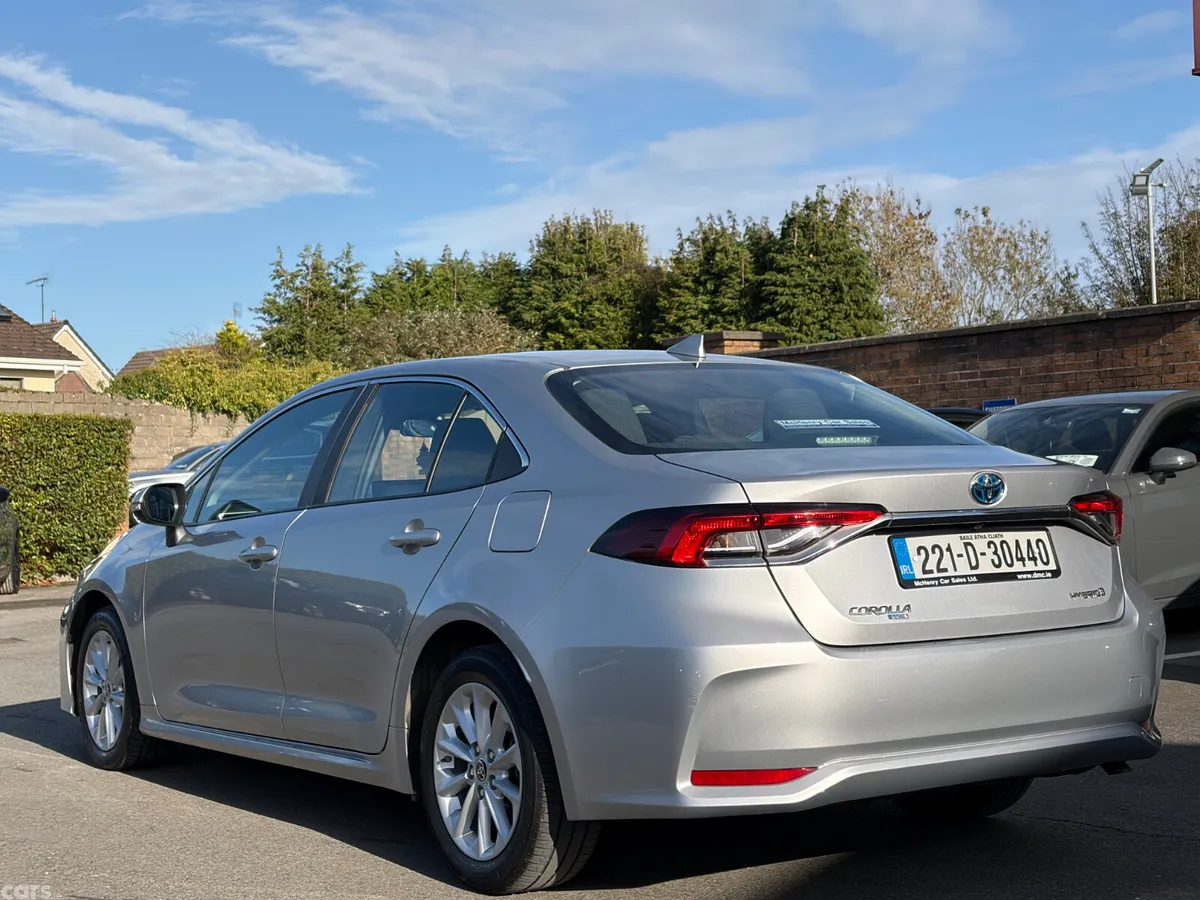 Toyota Corolla Saloon, Petrol Hybrid, 2022, Grey