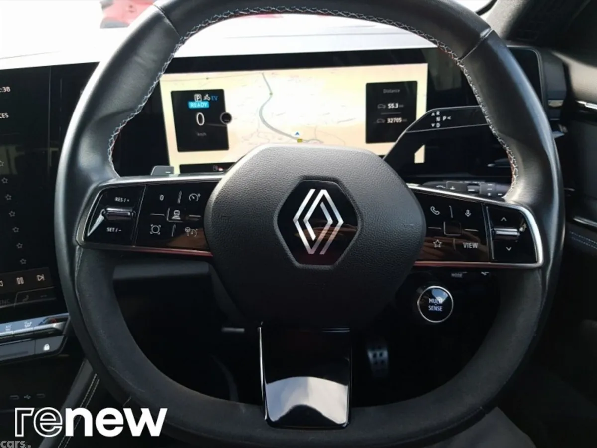 Renault Austral SUV, Petrol Hybrid, 2023, White