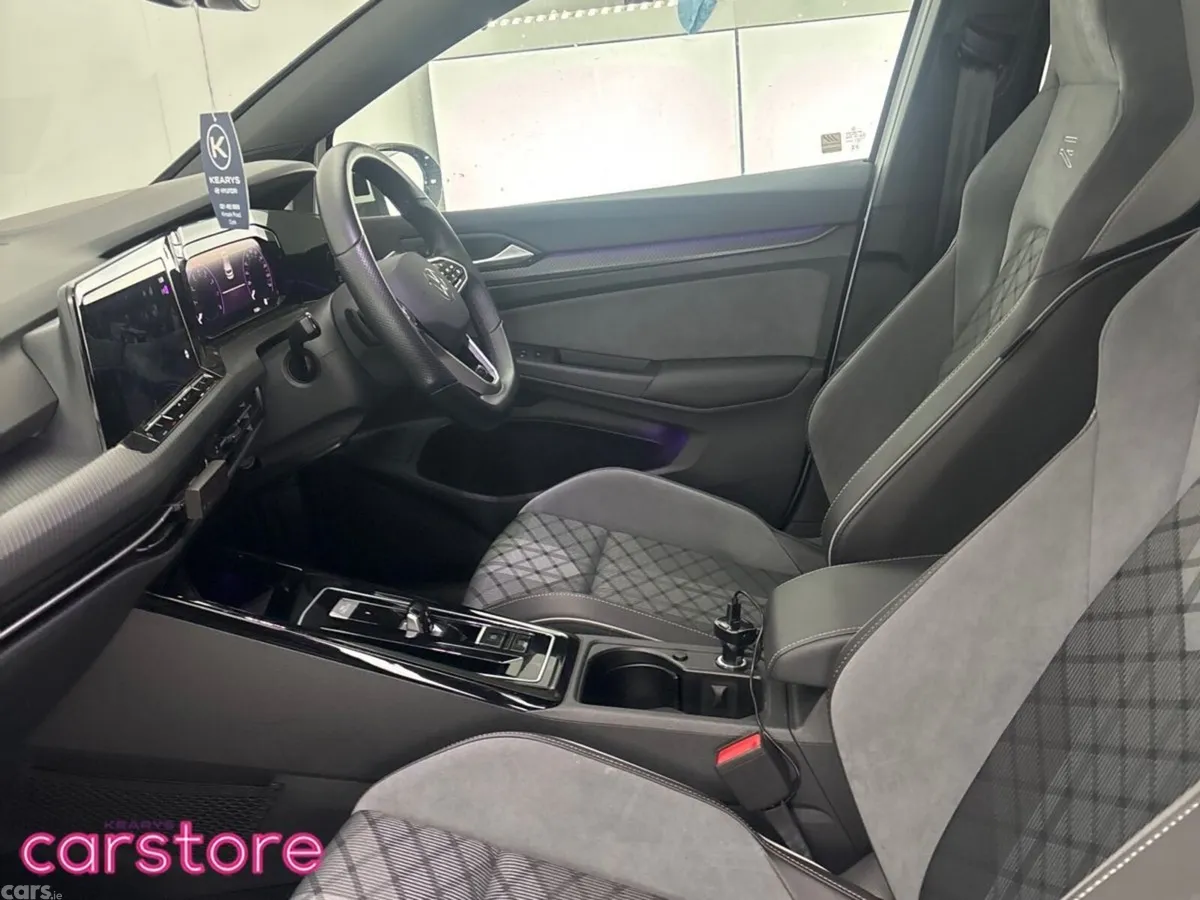 Volkswagen Golf Hatchback, Petrol, 2023, White
