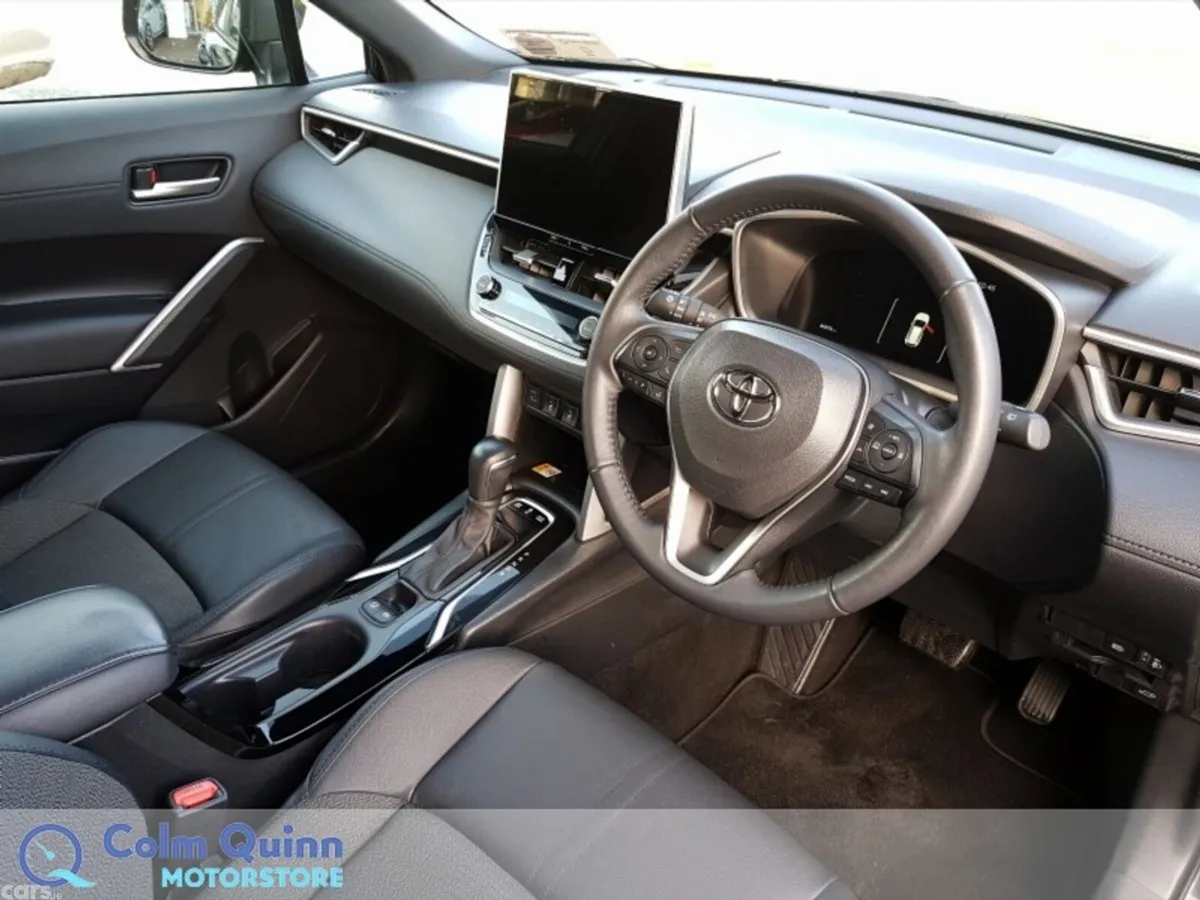 Toyota Corolla Cross Hatchback, Petrol Hybrid, 2024, Black